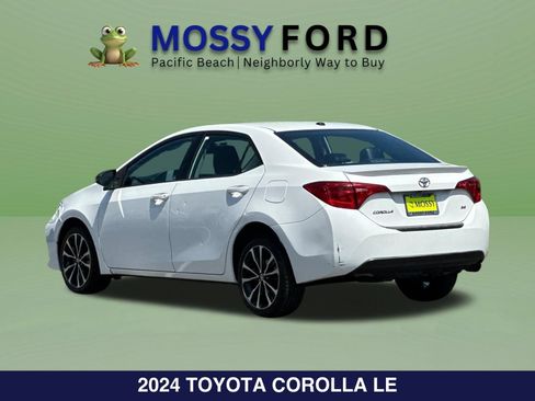Used 2024 Toyota Corolla LE FWD image 8