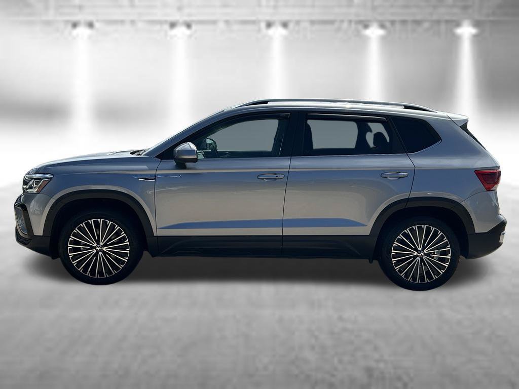Certified 2023 Volkswagen Taos SEL AWD/4WD image 4