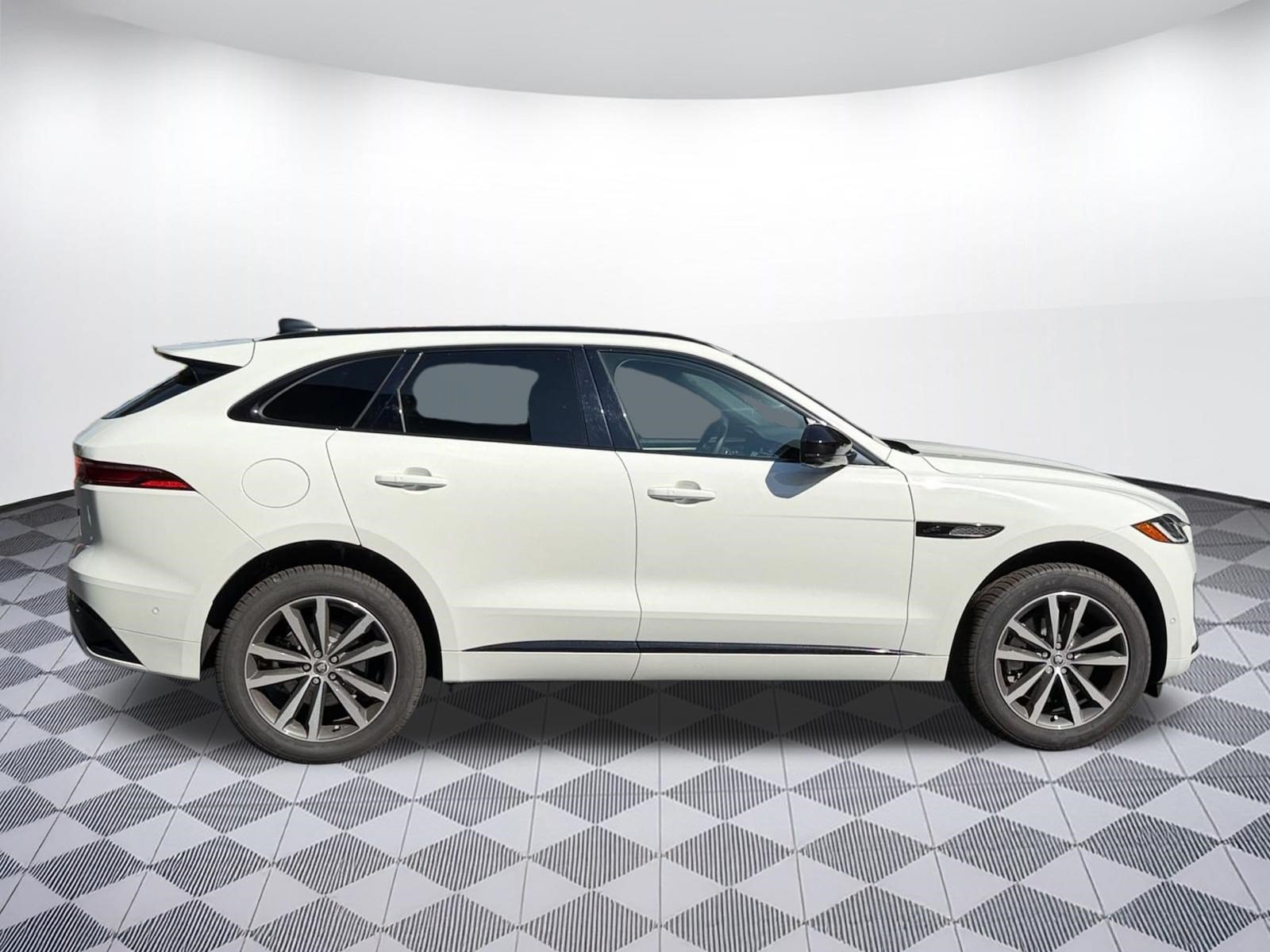 New 2026 Jaguar F-PACE R-Dynamic S AWD/4WD image 8