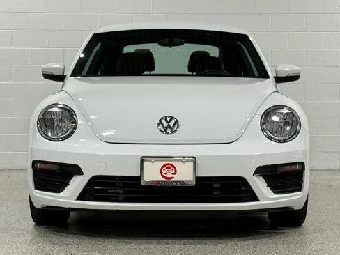 Used 2017 Volkswagen Beetle 1.8T S FWD image 3
