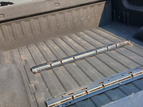 Used 2010 GMC Sierra 2500 SLT image 8