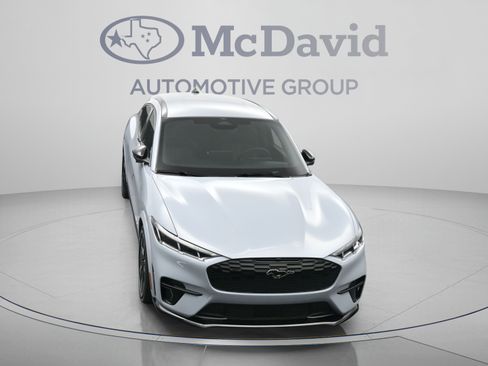 Used 2025 Ford Mustang Mach-E GT AWD/4WD image 34