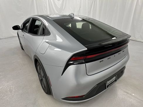Used 2024 Toyota Prius LE image 5