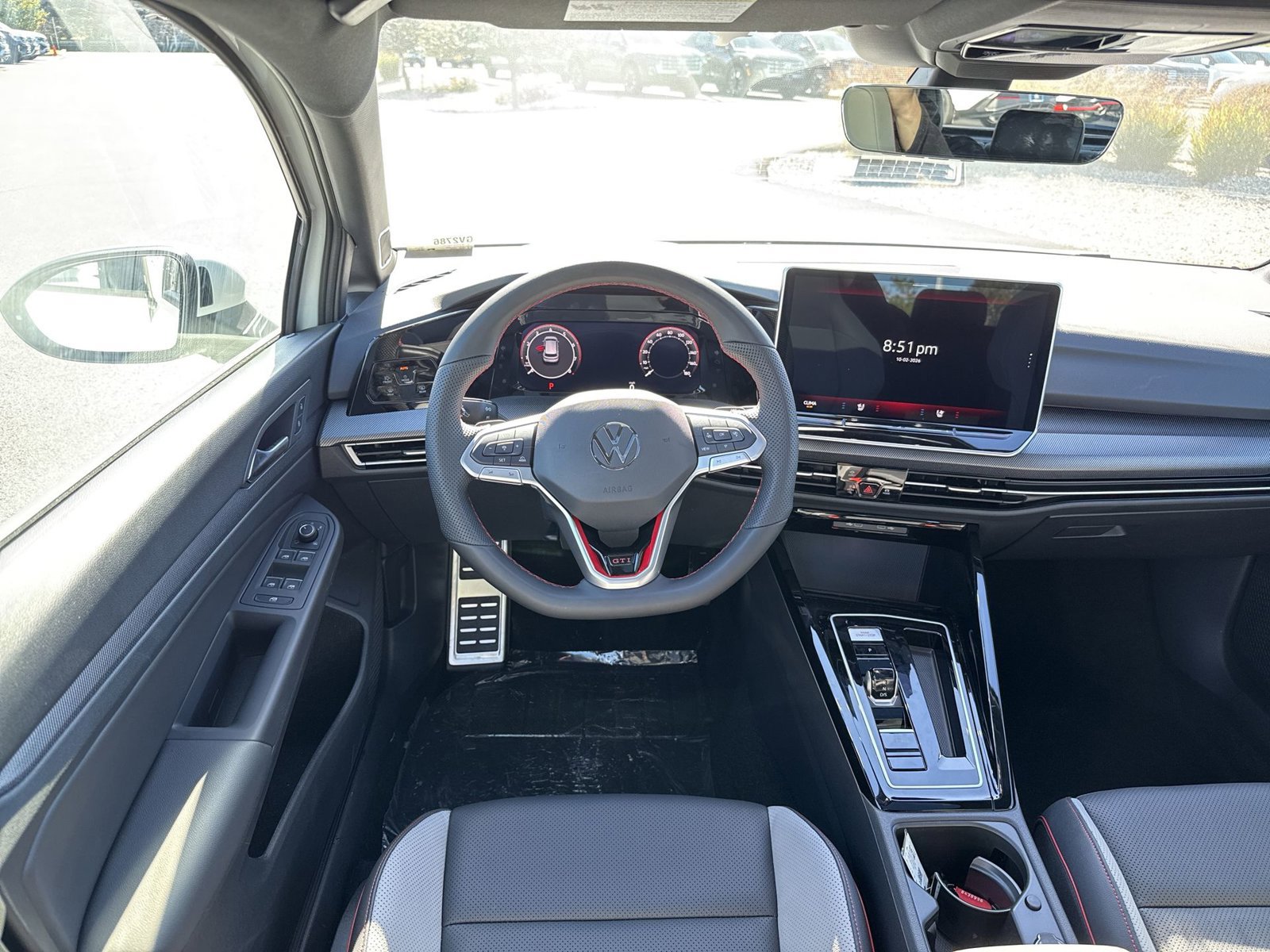 New 2026 Volkswagen GTI SE FWD image 16