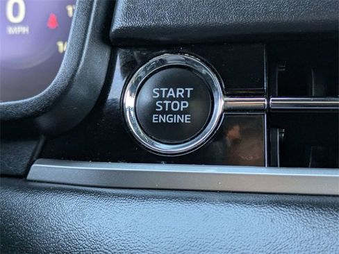 Used 2023 Mitsubishi Outlander SE Black Edition image 29