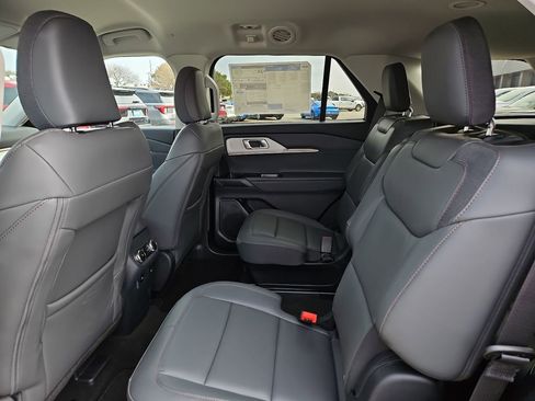 New 2026 Ford Explorer Active w/ Active Comfort Package image 19