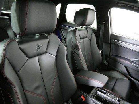 Used 2025 Audi Q3 2.0T Premium Plus w/ Premium Plus Package image 12