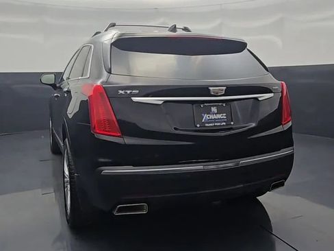Used 2017 Cadillac XT5 Premium Luxury FWD image 4