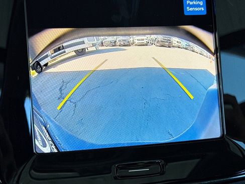 Certified 2025 Volvo XC40 B5 Core image 23