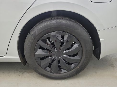 Used 2024 Nissan Altima 2.5 S FWD image 31