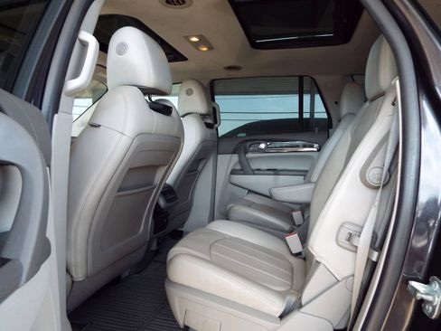 Used 2017 Buick Enclave Premium w/ Experience Buick Package AWD/4WD image 20