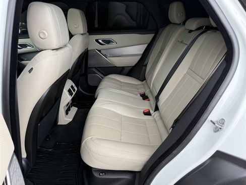 Used 2018 Land Rover Range Rover Velar R-Dynamic SE AWD/4WD image 11