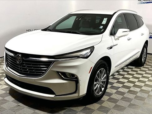 Used 2024 Buick Enclave Premium image 1