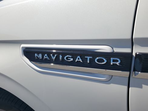 Used 2024 Lincoln Navigator Black Label image 10