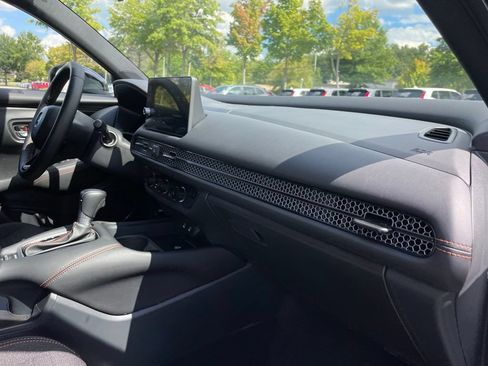 Certified 2026 Honda HR-V Sport image 33