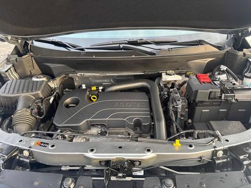 Used 2025 Chevrolet Equinox LT w/ Convenience Package II image 36