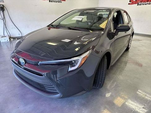 Certified 2024 Toyota Corolla LE FWD image 7