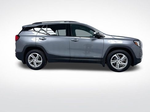 Used 2019 GMC Terrain SLE w/ Driver Convenience Package image 2