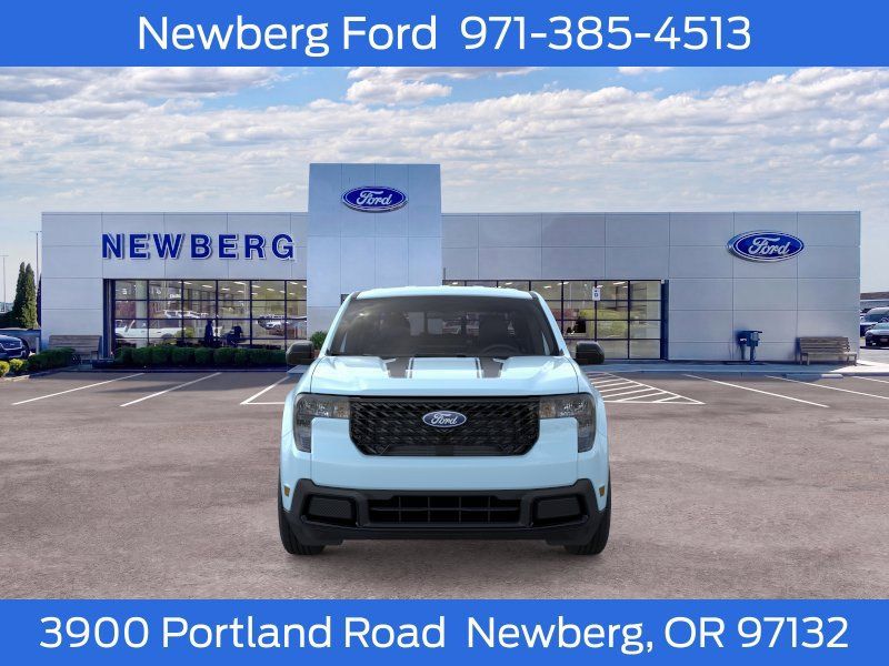New 2026 Ford Maverick XLT w/ Equipment Group 301A AWD/4WD image 2