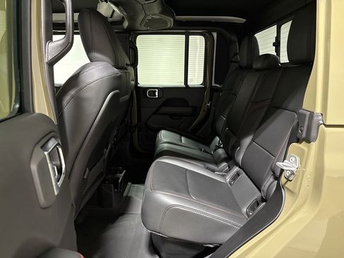 New 2026 Jeep Gladiator Rubicon AWD/4WD image 20