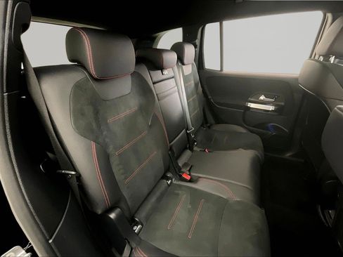 Certified 2024 Mercedes-Benz GLB 250 image 25
