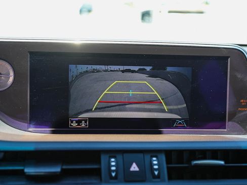 Used 2019 Lexus ES 350 w/ Premium Package FWD image 23