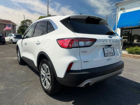 Used 2022 Ford Escape SEL AWD/4WD image 7