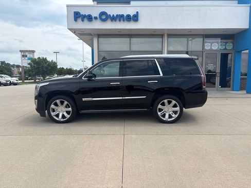 Used 2015 Cadillac Escalade Premium AWD/4WD image 8