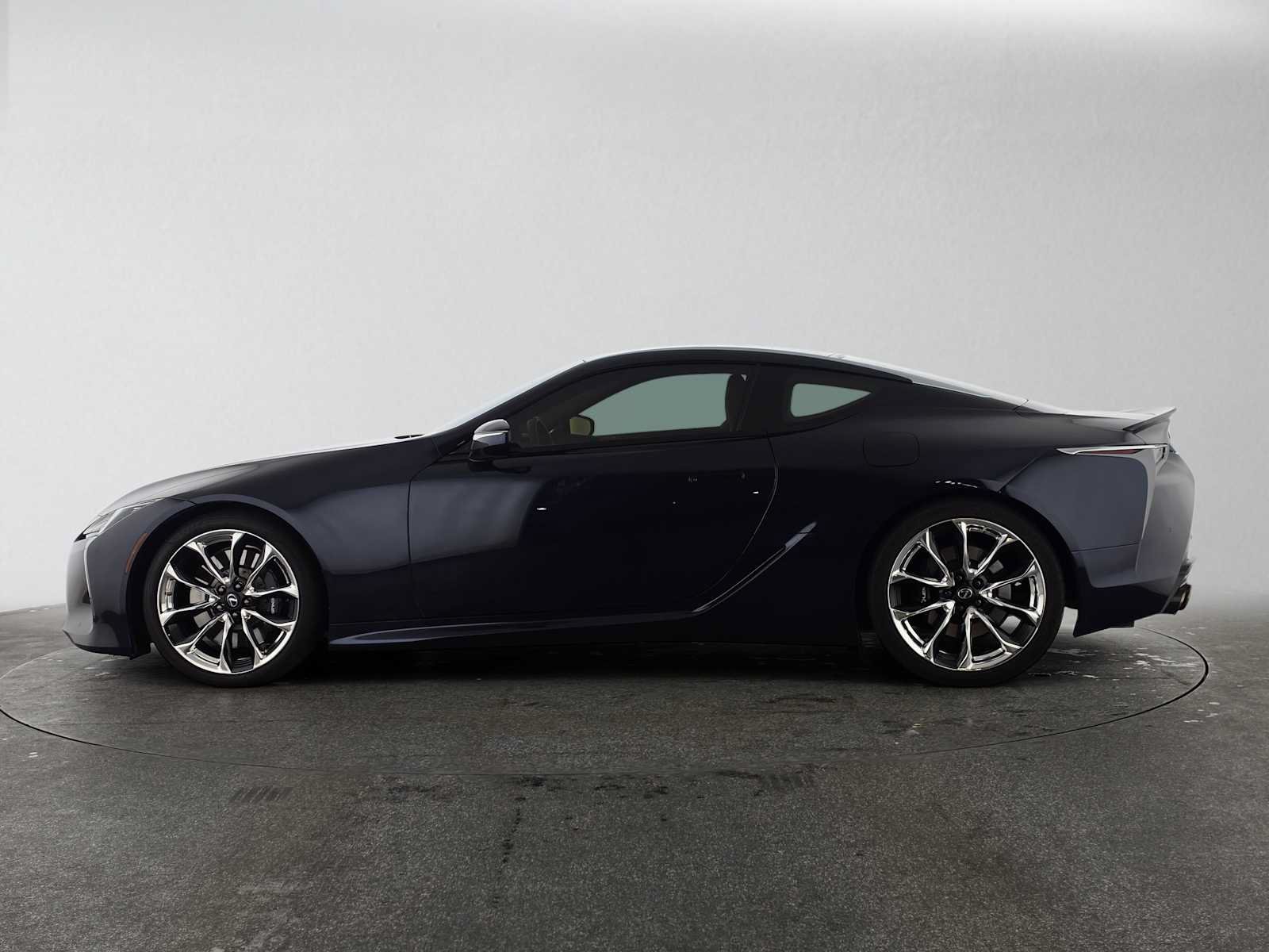 Used 2018 Lexus LC 500 Coupe w/ Sport Package RWD image 6