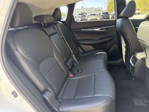 Certified 2025 INFINITI QX50 Luxe image 24