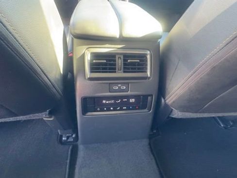 Used 2024 MAZDA CX-90 3.3 Turbo w/ Preferred Plus image 22