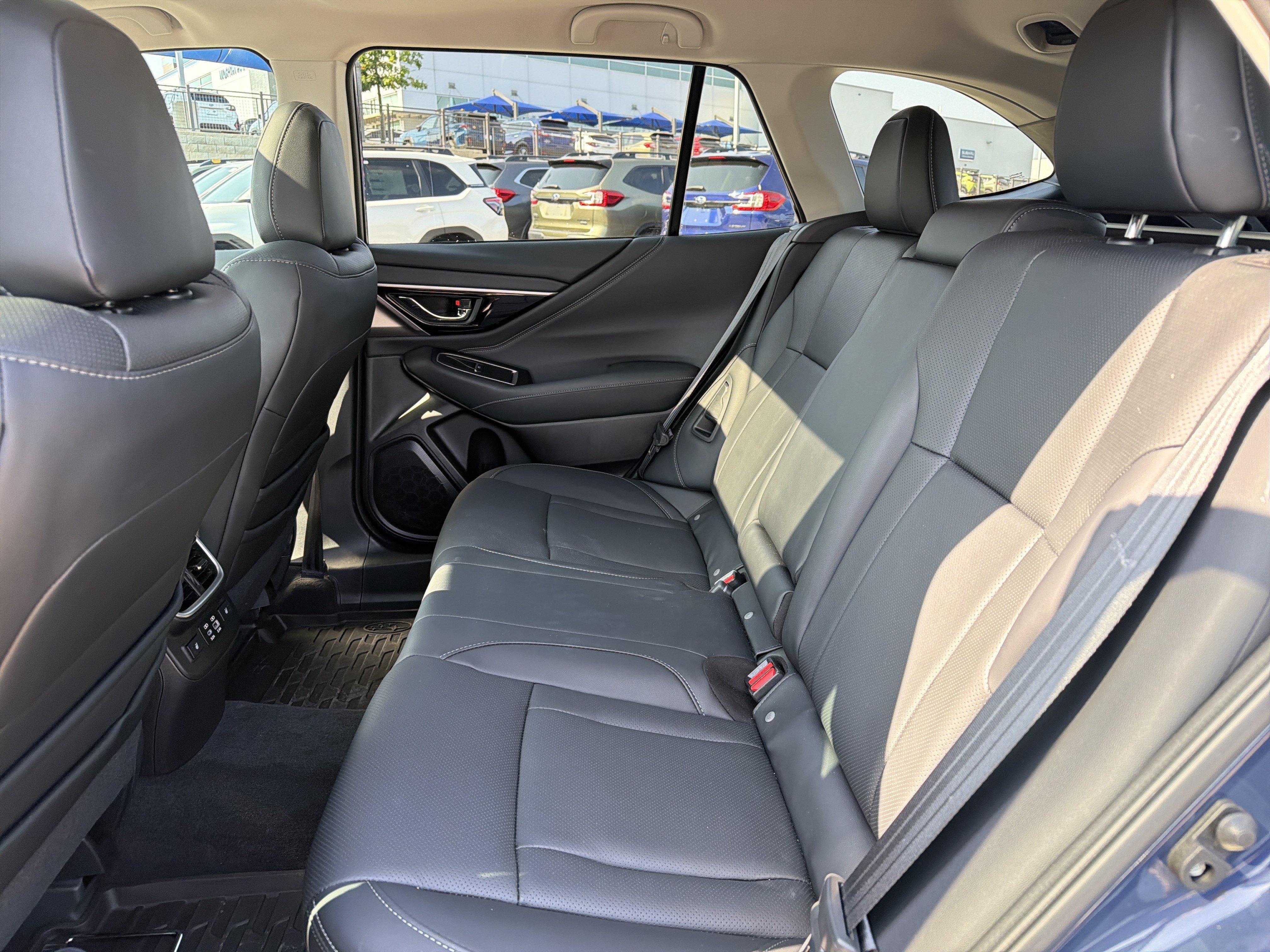 Certified 2025 Subaru Outback Touring XT AWD/4WD image 28