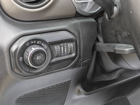 Used 2021 Jeep Wrangler Unlimited Sport AWD/4WD image 14