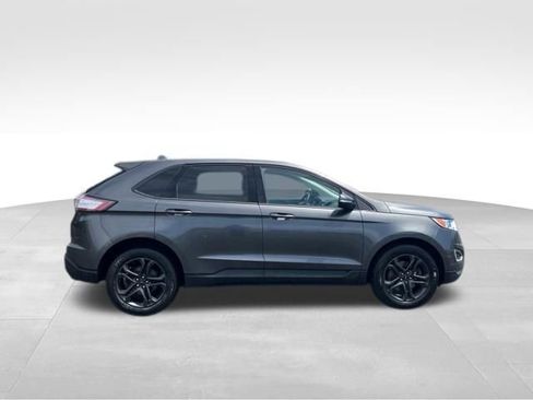 Used 2018 Ford Edge SEL w/ Equipment Group 201A AWD/4WD image 6