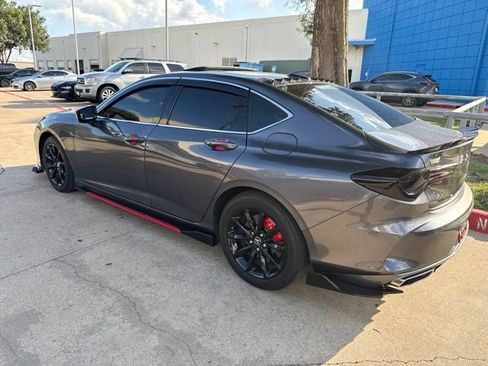 Used 2023 Acura TLX FWD image 4
