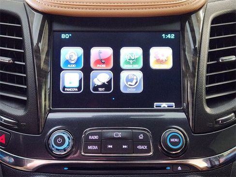 Used 2015 Chevrolet Impala LTZ image 17