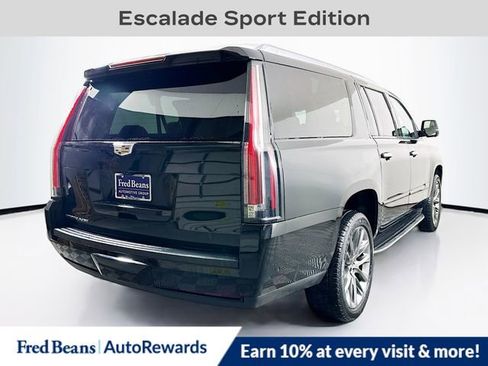 Used 2020 Cadillac Escalade ESV Luxury w/ Escalade Sport Edition image 6