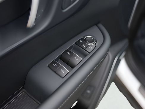 Used 2026 Buick Enclave Sport Touring FWD image 23