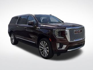 Used 2022 GMC Yukon XL Denali w/ Max Trailering Package AWD/4WD video 3