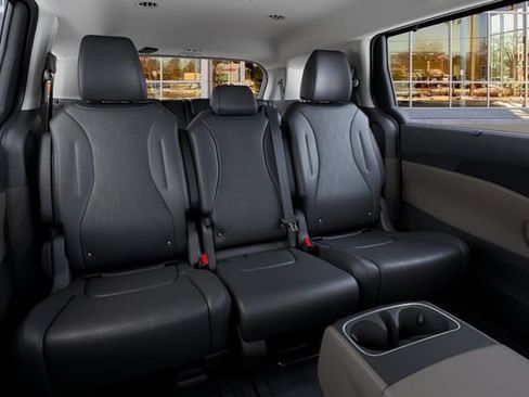 New 2026 Kia Carnival EX FWD image 16