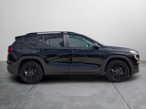 Used 2023 GMC Terrain SLE w/ Driver Convenience Package AWD/4WD image 5