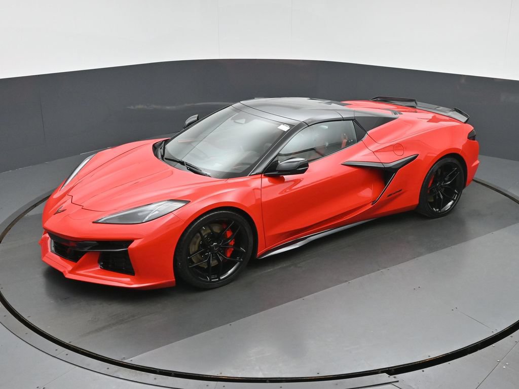Used 2025 Chevrolet Corvette Z06 RWD image 31