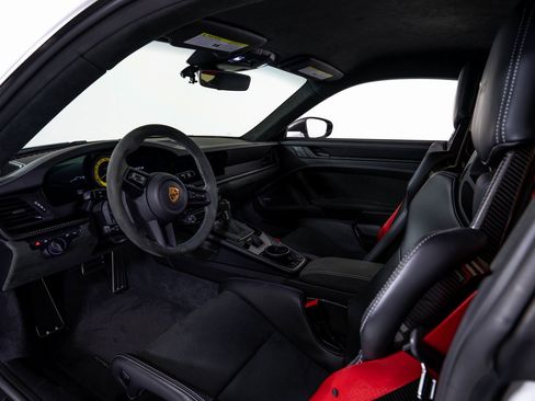 Used 2023 Porsche 911 GT3 image 16