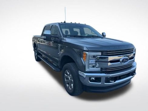 Used 2019 Ford F250 Lariat w/ Lariat Ultimate Package AWD/4WD image 5