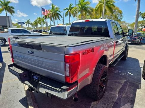 Used 2020 Ford F250 XLT image 3