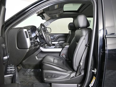 Used 2018 Chevrolet Silverado 1500 LTZ Z71 w/ LTZ Plus Package image 21