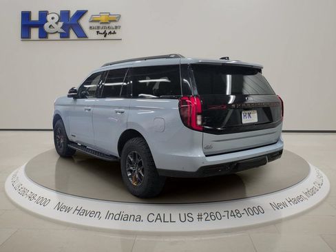 Used 2025 Ford Expedition Tremor AWD/4WD image 4