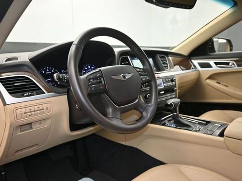Used 2019 Genesis G80 3.8 RWD image 8