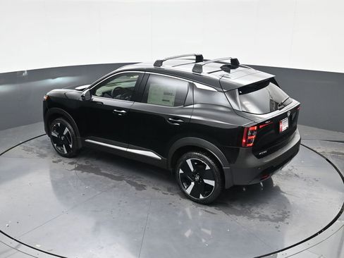 New 2025 Nissan Kicks SR image 29