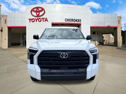 Used 2025 Toyota Tundra SR5 w/ SR5 Premium Package AWD/4WD image 2